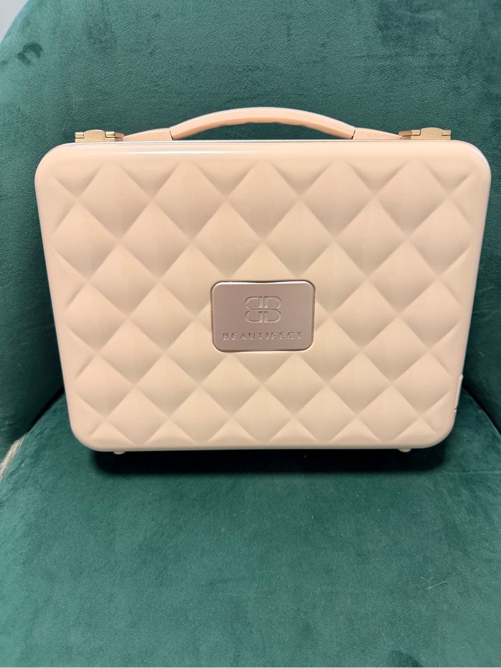 Beautifect Travel Makeup Case in Nude